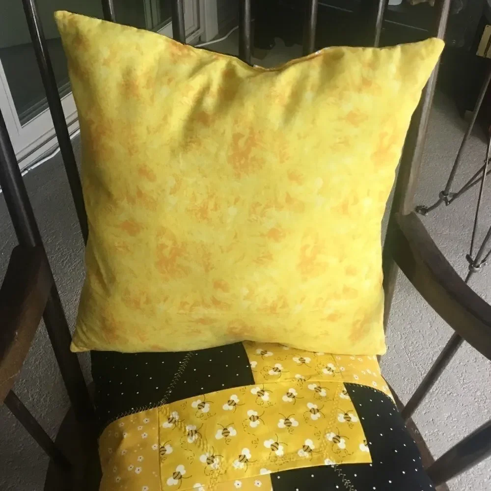 CLOSEOUT SALE $20NWT Set of Two Hand Crafted, Quilted “Bee Hive” Pillows.